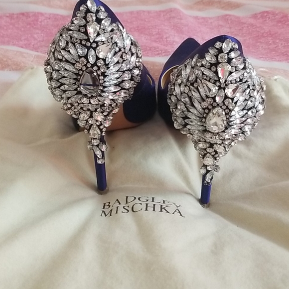 Shoes - Picture 6 of 6